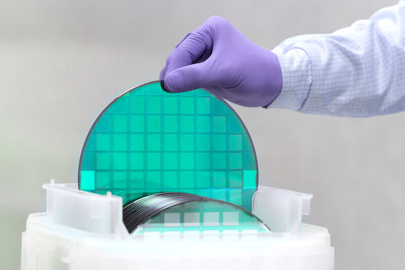 Rogue Valley Microdevices MEMS光刻.jpg